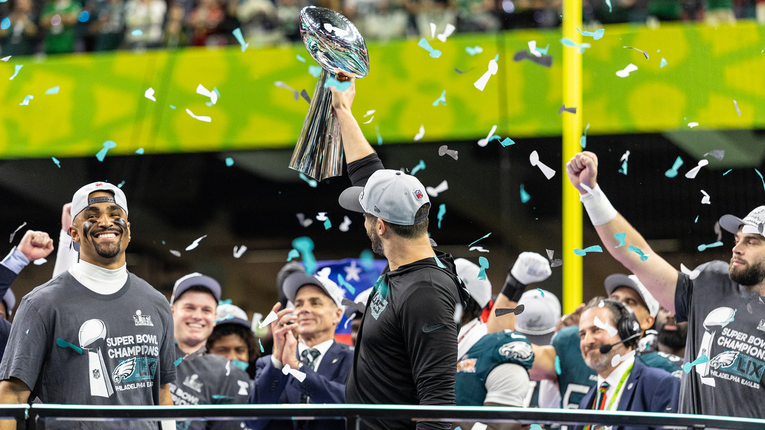 Eagles hoisting the Lombardi Trophy